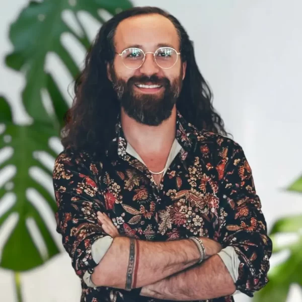 nazmi-yogurtcu981-981.jpg